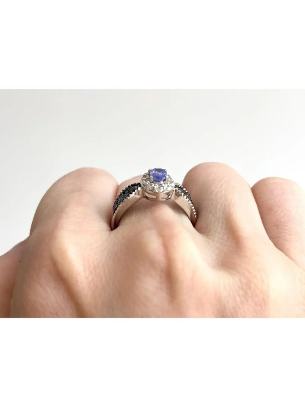 Tanzanite Gemstone Oval Cut Halo Style Sterling Silver 925 Vintage Ring - sz 8
